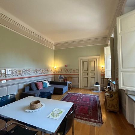 Puccini'S Home, Elegant Apartment In Piazza Puccini Lucca Eksteriør bilde