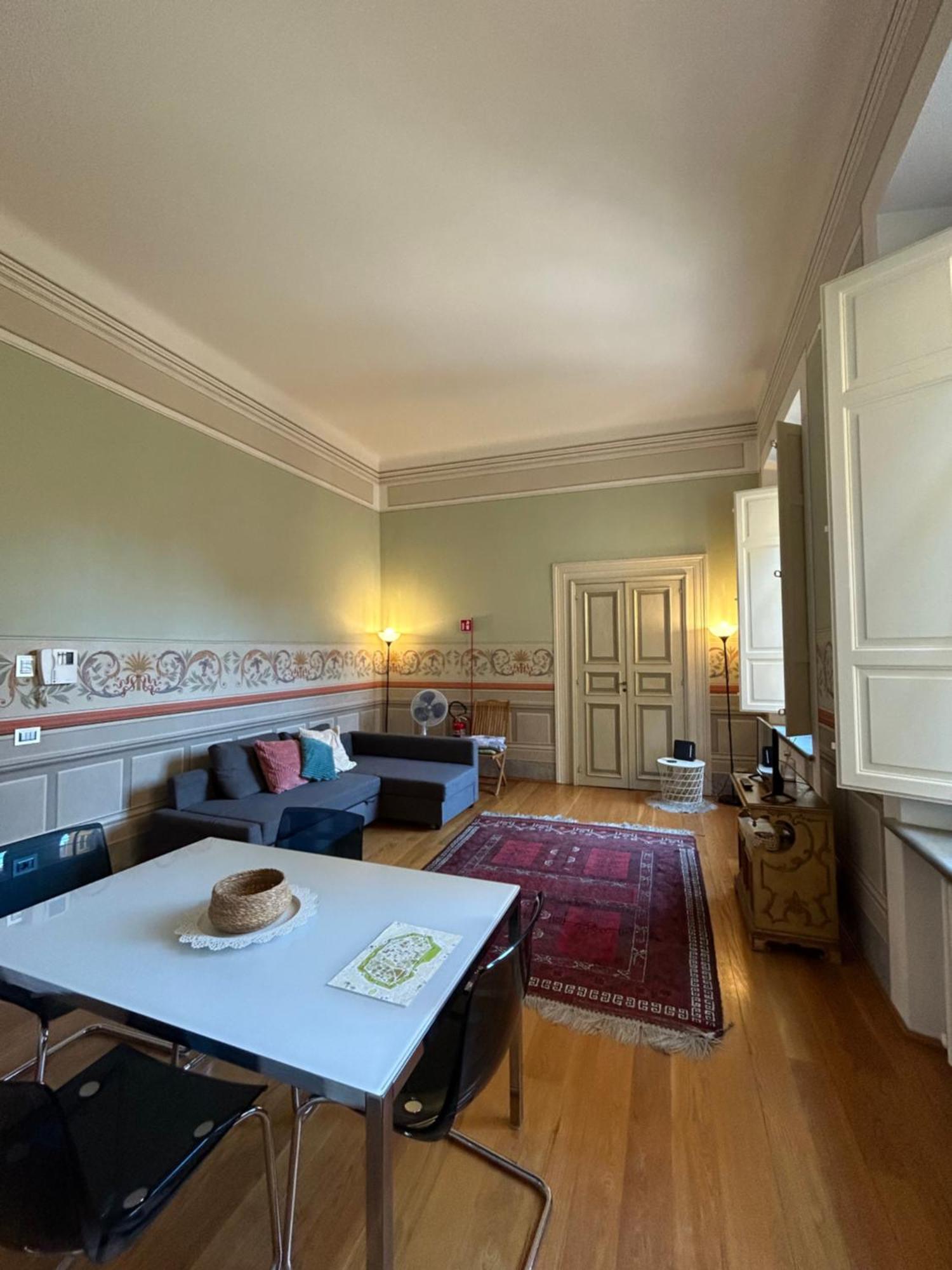 Puccini'S Home, Elegant Apartment In Piazza Puccini Lucca Eksteriør bilde