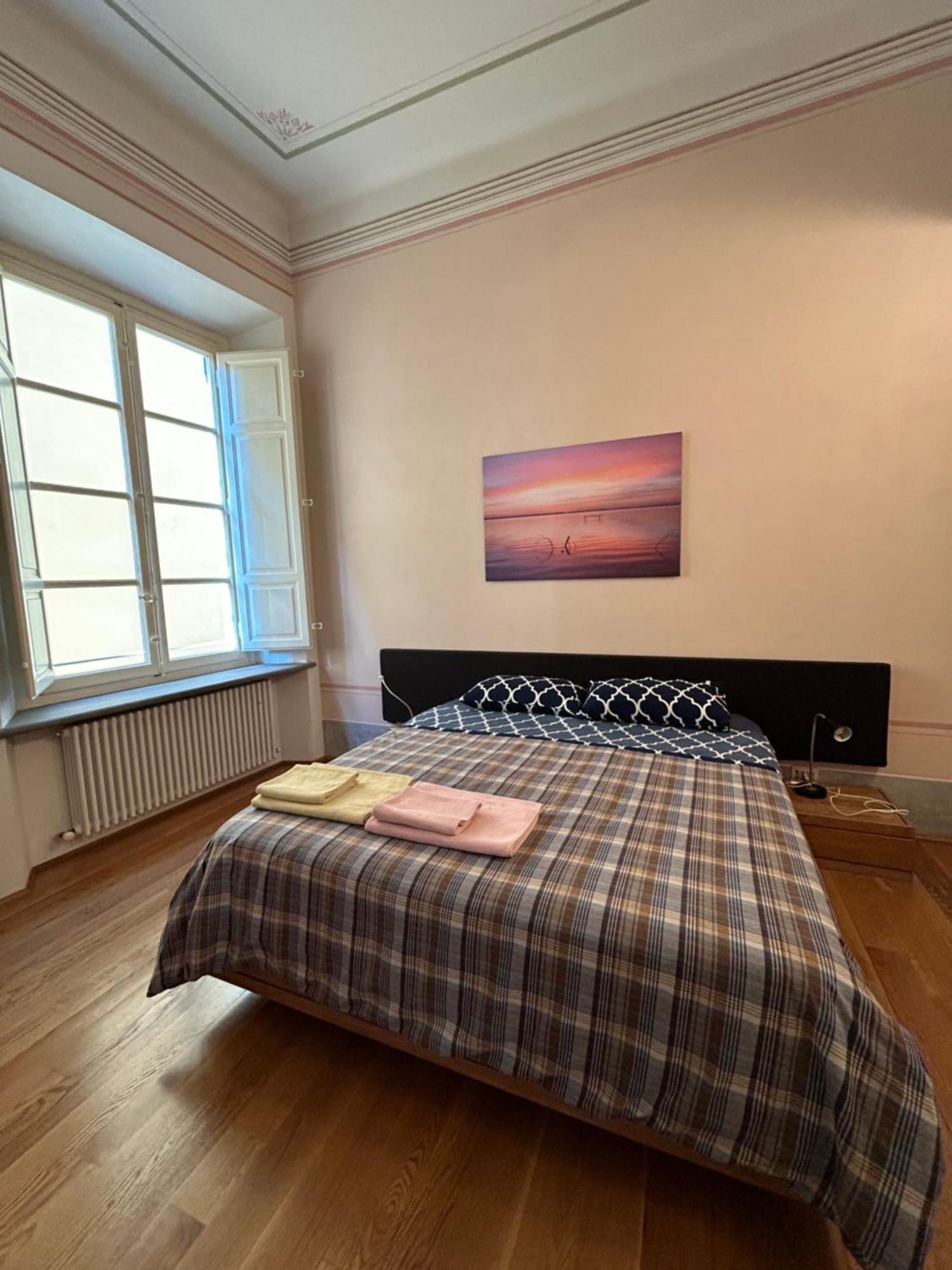 Puccini'S Home, Elegant Apartment In Piazza Puccini Lucca Eksteriør bilde